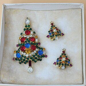Vintage Warner Christmas Tree Rhinestone Brooch & Clip Earrings‎ Set